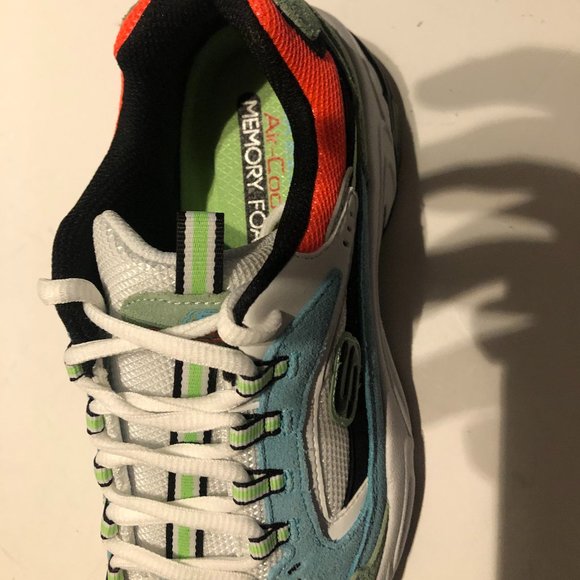 SKECHERS (S) SPORT WITH AIR- COOLED MEMORY FOAM - Picture 6 of 8